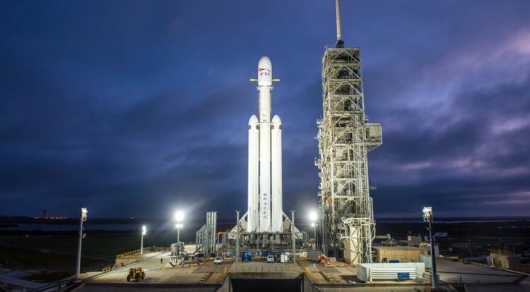 Запуск Falcon Heavy запланирован на 6 февраля